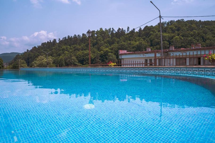 Tryavna Lake Hotel & Spa Kültér fotó
