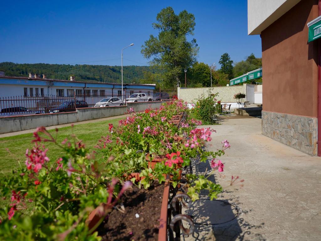 Tryavna Lake Hotel & Spa Kültér fotó